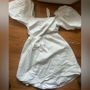 White Puff Sleeve dress